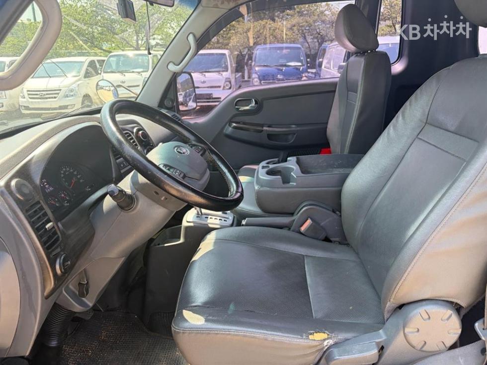 2017 - kia bongo iii