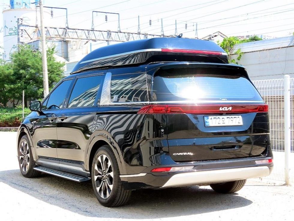 2023 - kia carnival