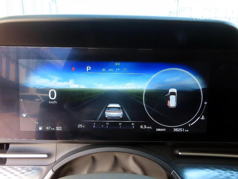 2023 - kia carnival