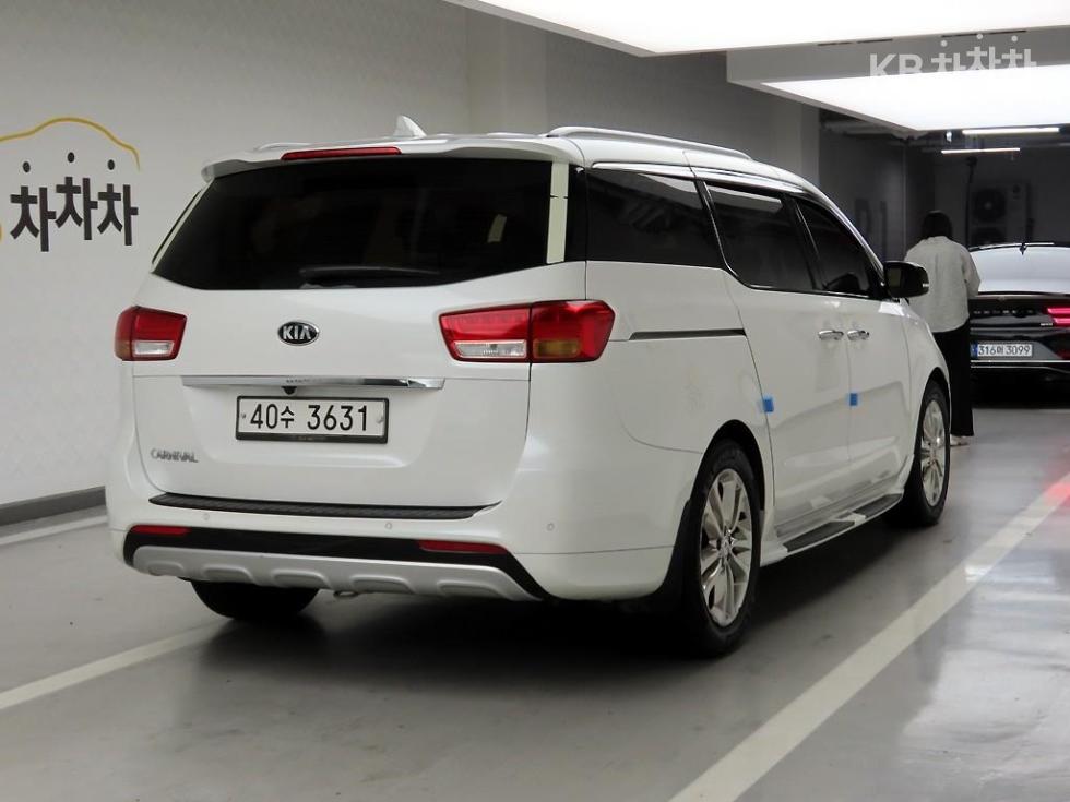 2016 - kia carnival