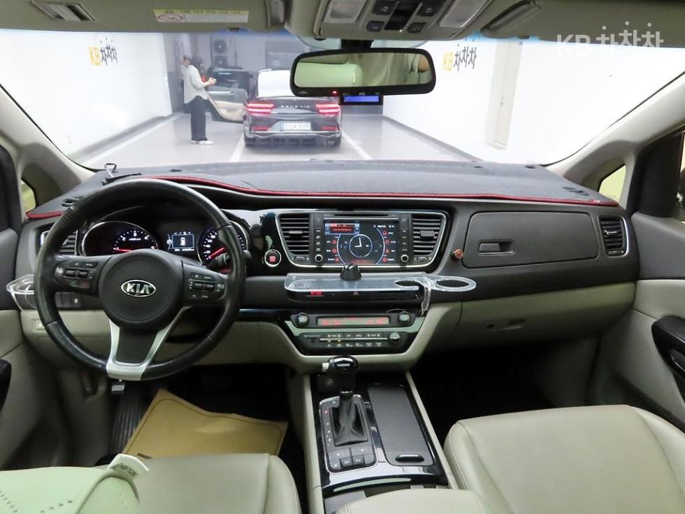 2016 - kia carnival