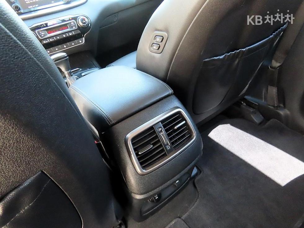 2019 - kia sorento
