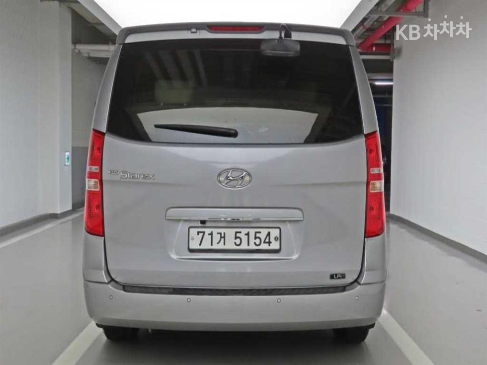 Hyundai Starex — miniaturë 3