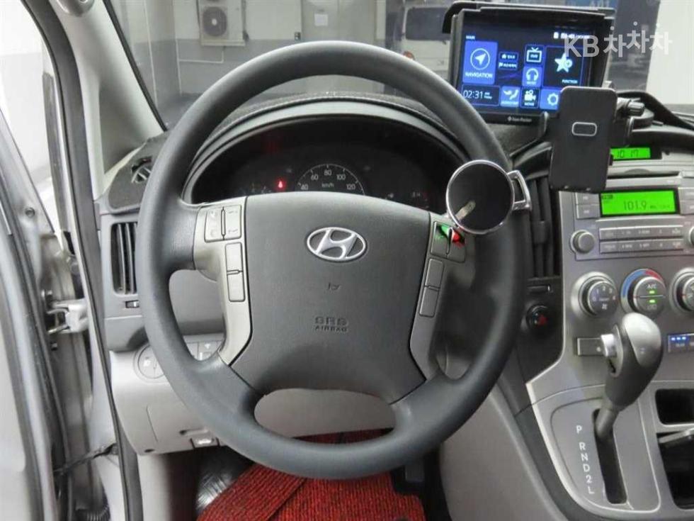 Hyundai Starex — miniaturë 7