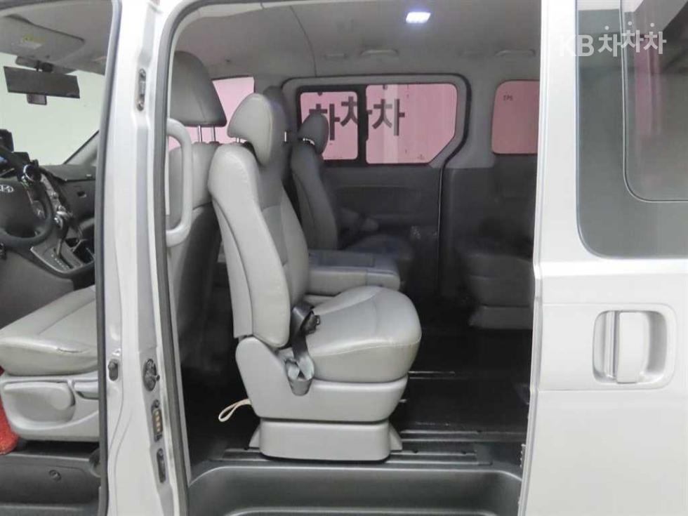 Hyundai Starex — miniaturë 14