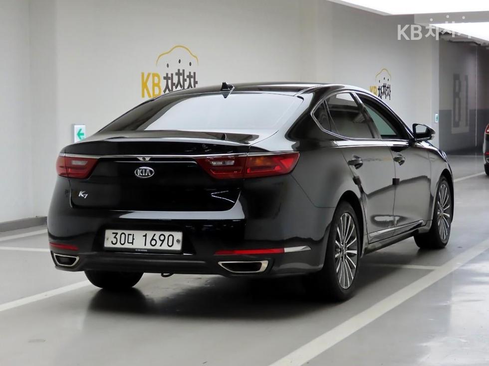 2018 - kia k7