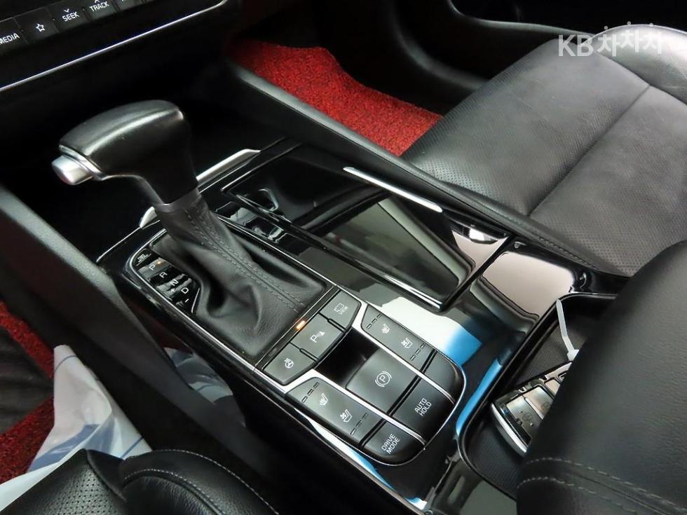 2018 - kia k7