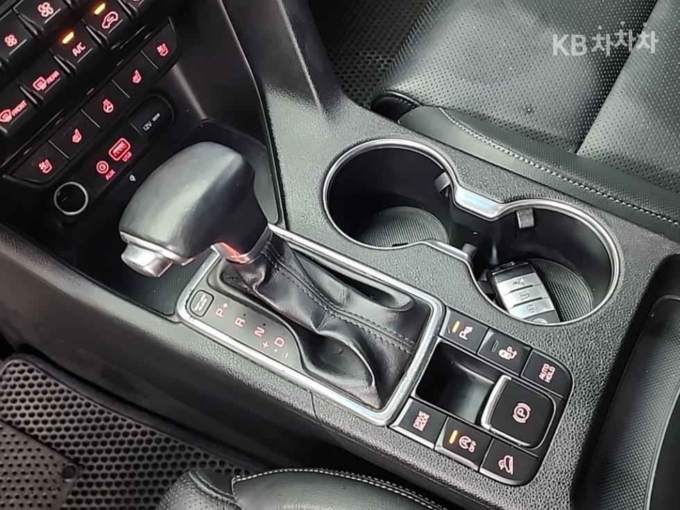 2016 - kia sportage