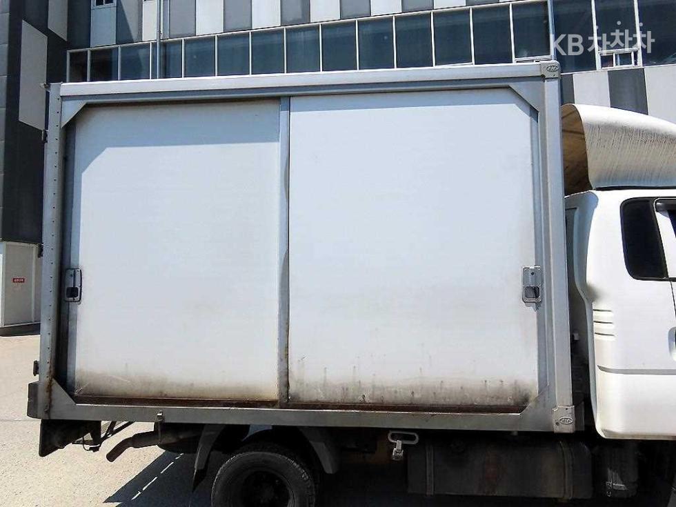 2019 - kia bongo iii