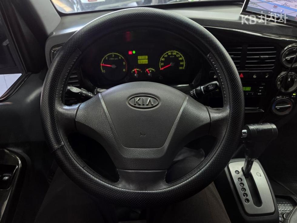 2011 - kia bongo iii