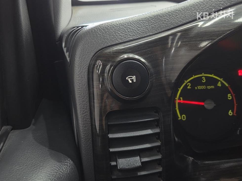 2011 - kia bongo iii