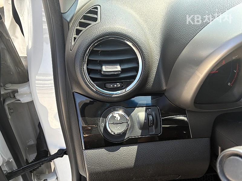 Chevrolet Orlando — miniaturë 15