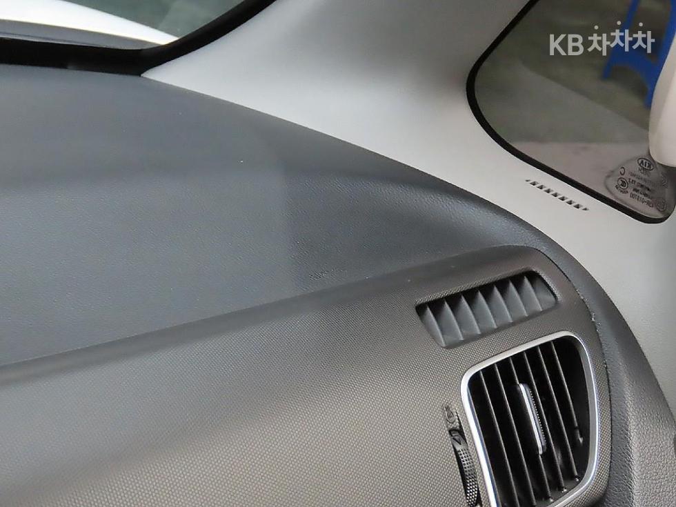 2020 - kia ray