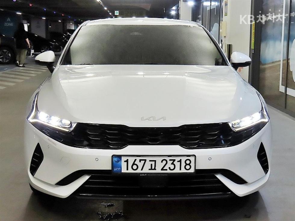 2022 - kia k5