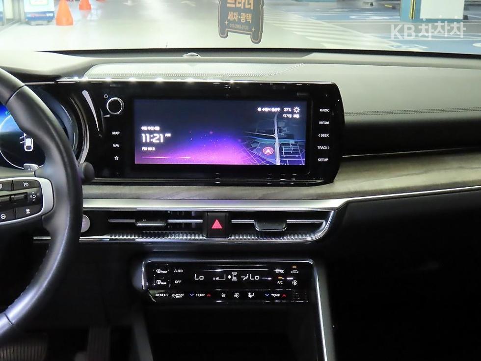 2022 - kia k5