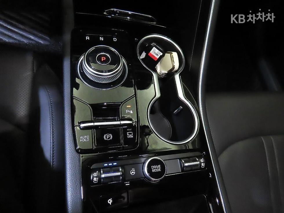 2022 - kia k5