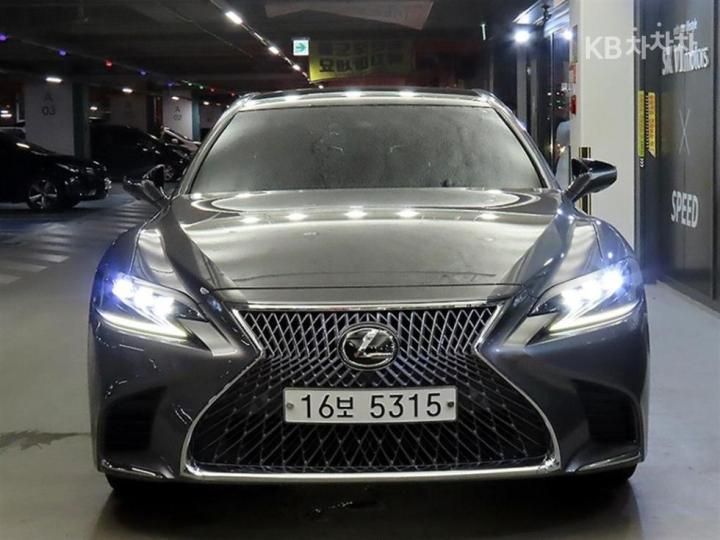 Lexus LS 500 AWD LUXURY 3