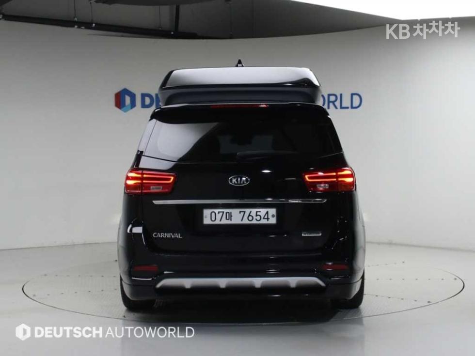 2019 - kia carnival
