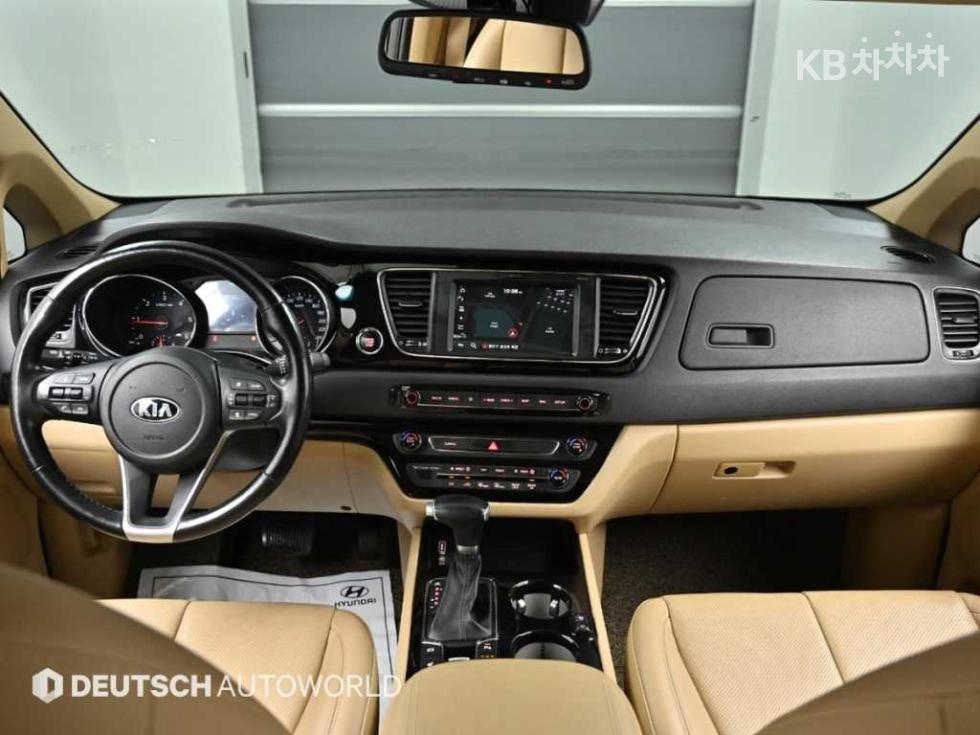 2019 - kia carnival