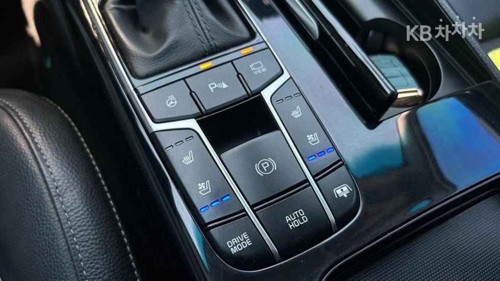 2019 - kia k7