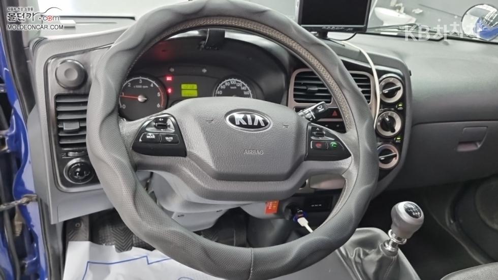 2016 - kia bongo iii