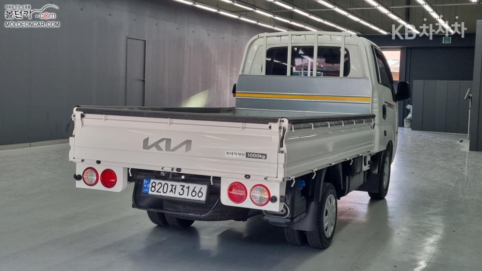 2022 - kia bongo iii