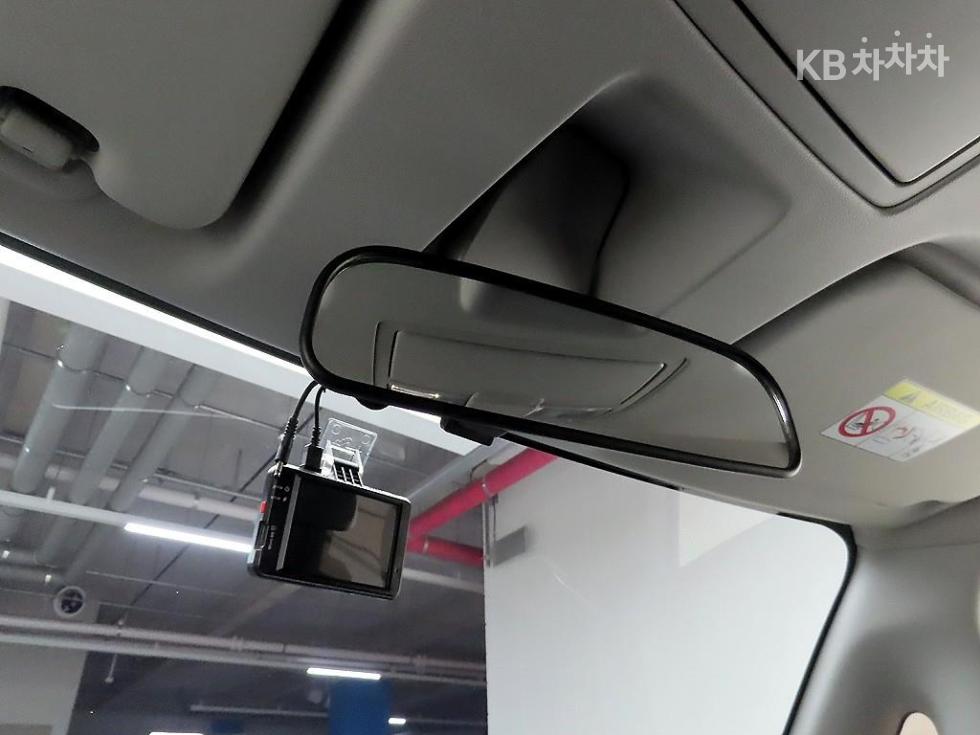 2022 - kia ray