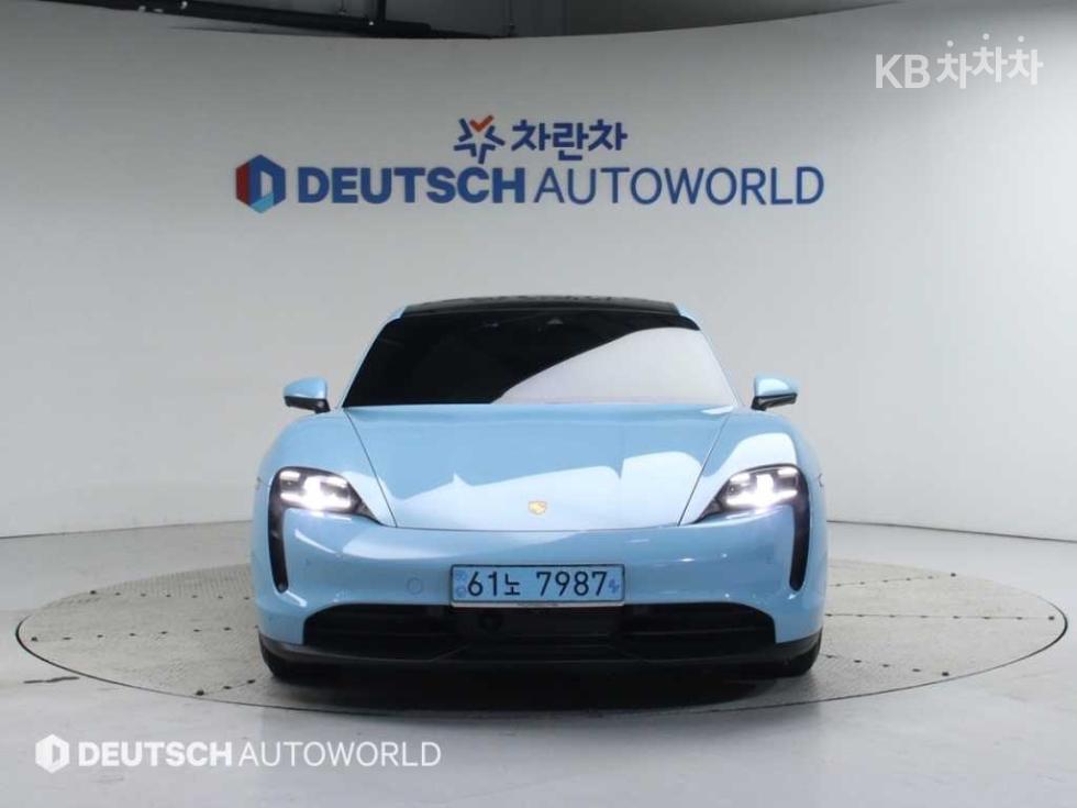 2023 porsche taycan