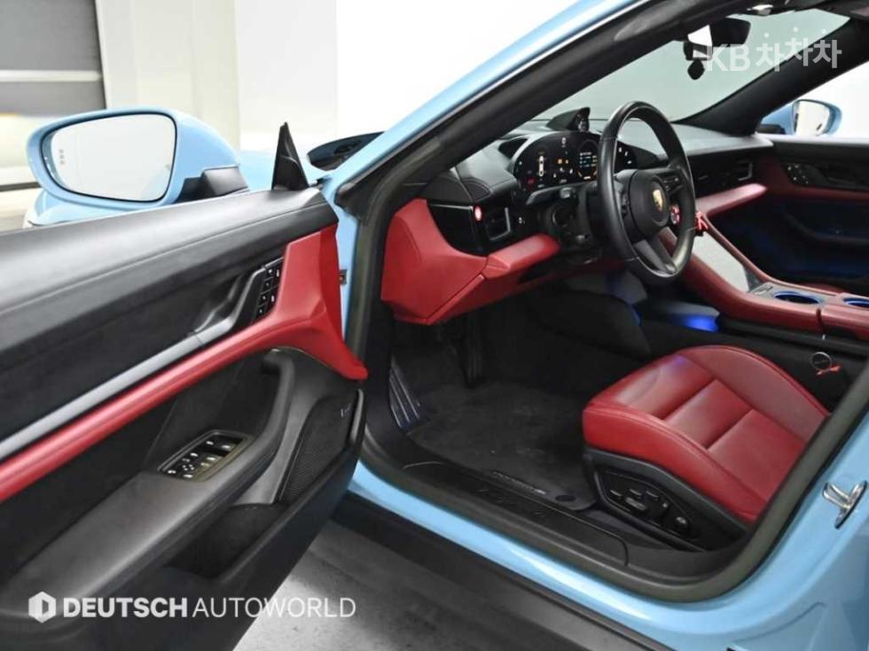 2023 - porsche taycan