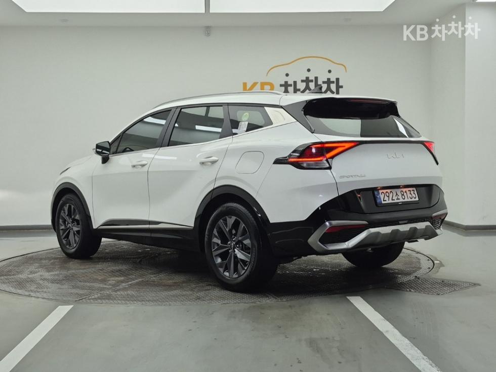 2023 - kia sportage