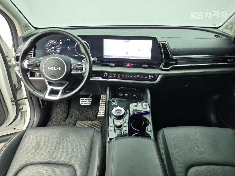 2023 - kia sportage