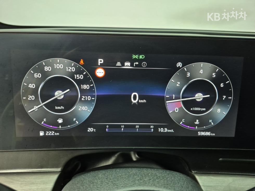 2023 - kia sportage