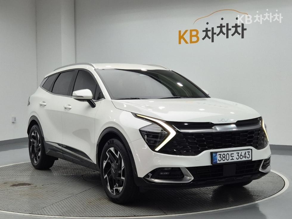 2022 - kia sportage