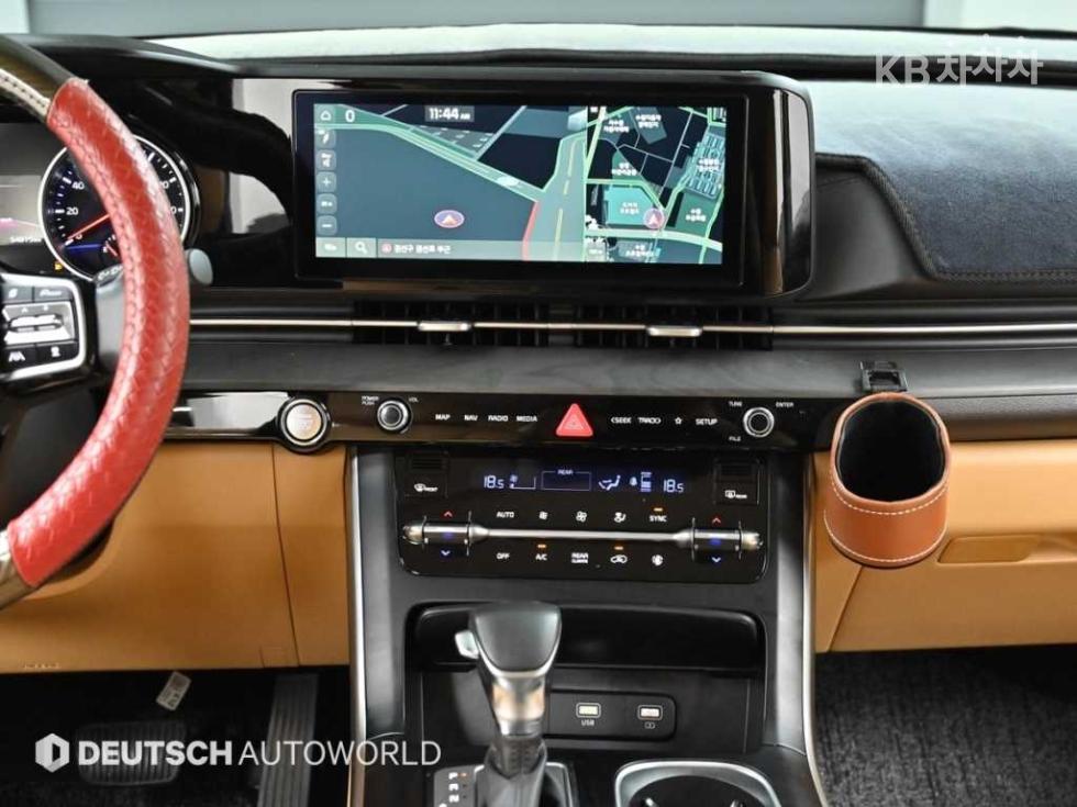 2023 - kia carnival