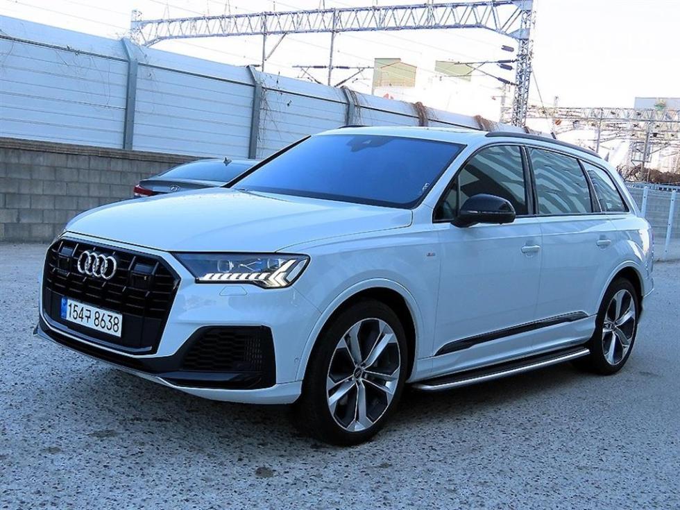 2023 - audi q7