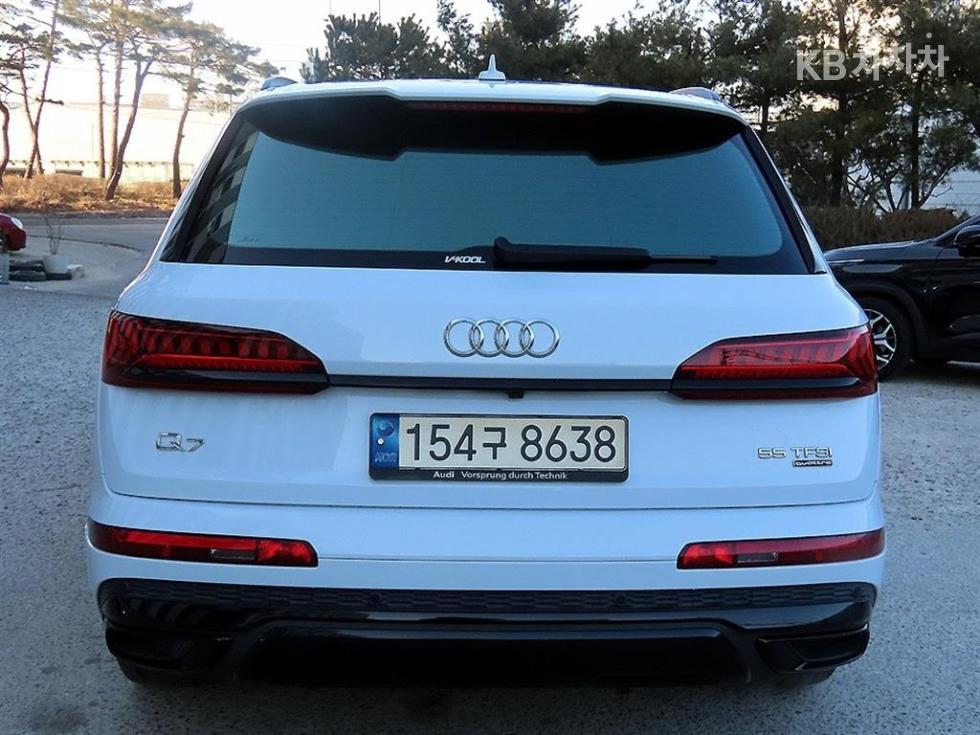 2023 - audi q7