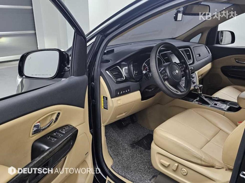 2019 - kia carnival