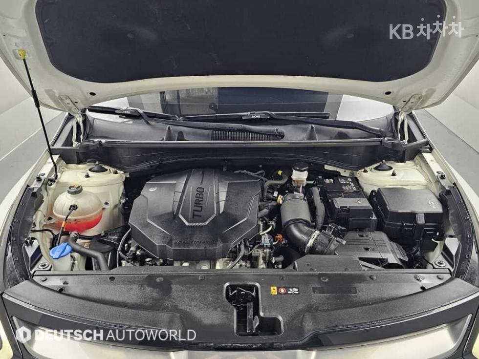 2022 - kia sportage