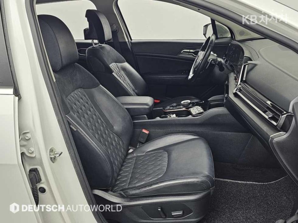 2022 - kia sportage