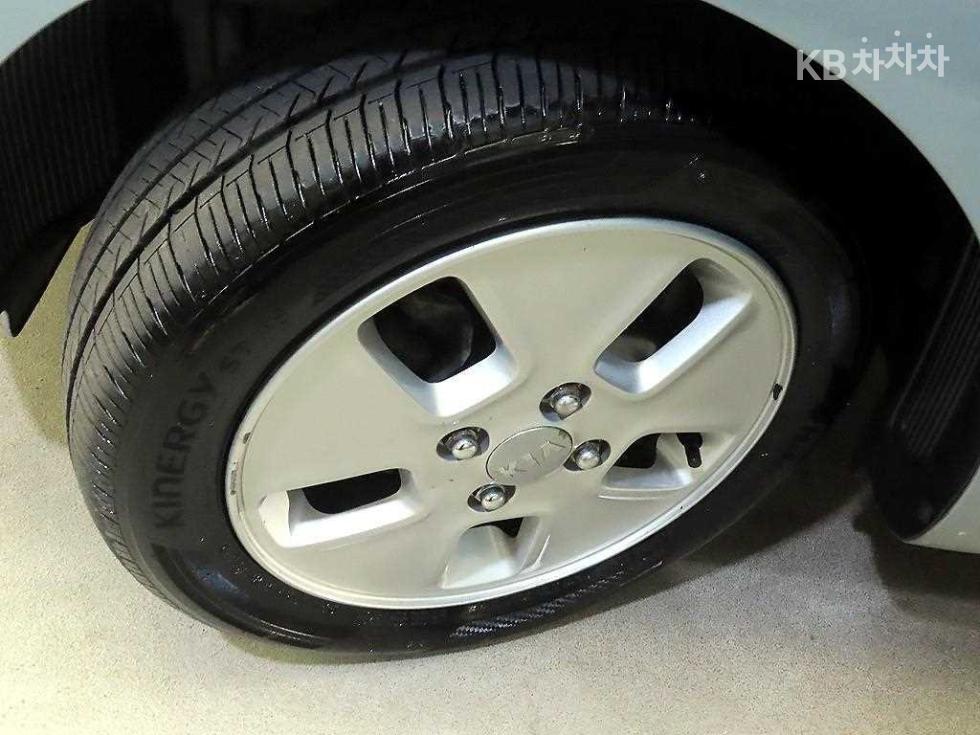2013 - kia ray