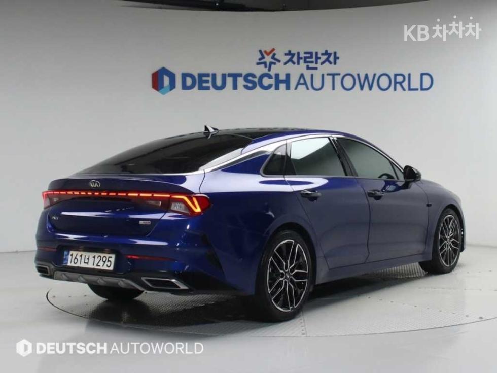 2021 - kia k5