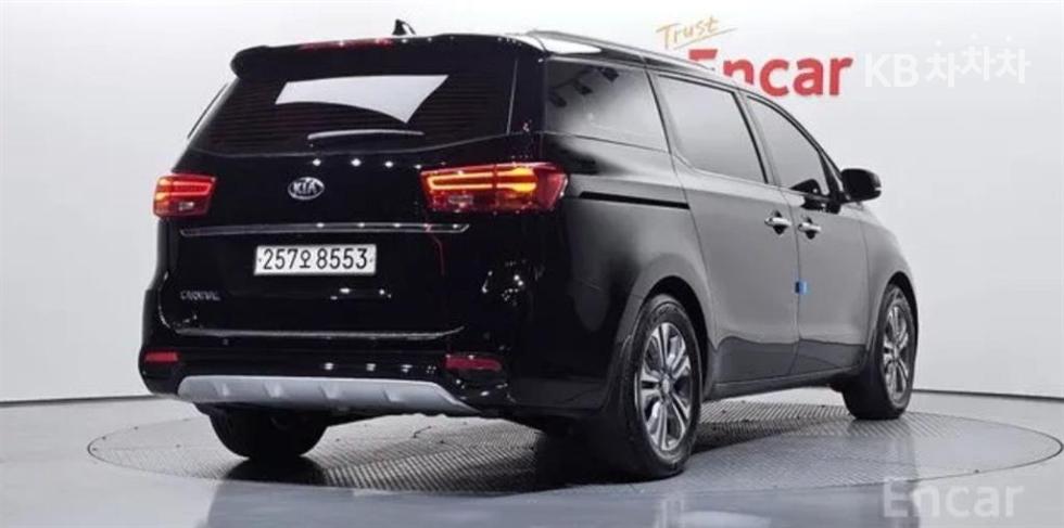 2020 - kia carnival