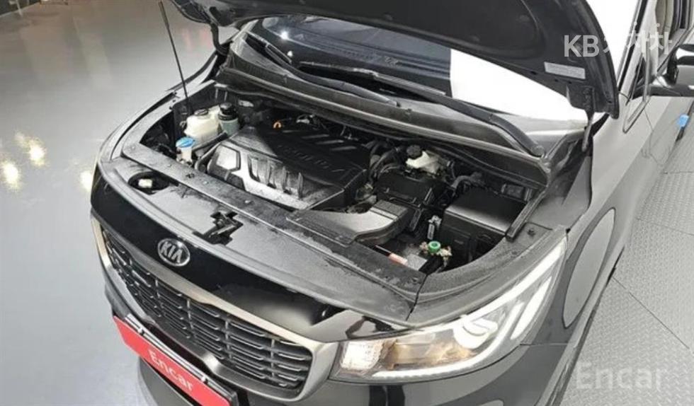 2020 - kia carnival