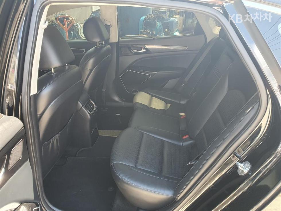 2016 - kia k7