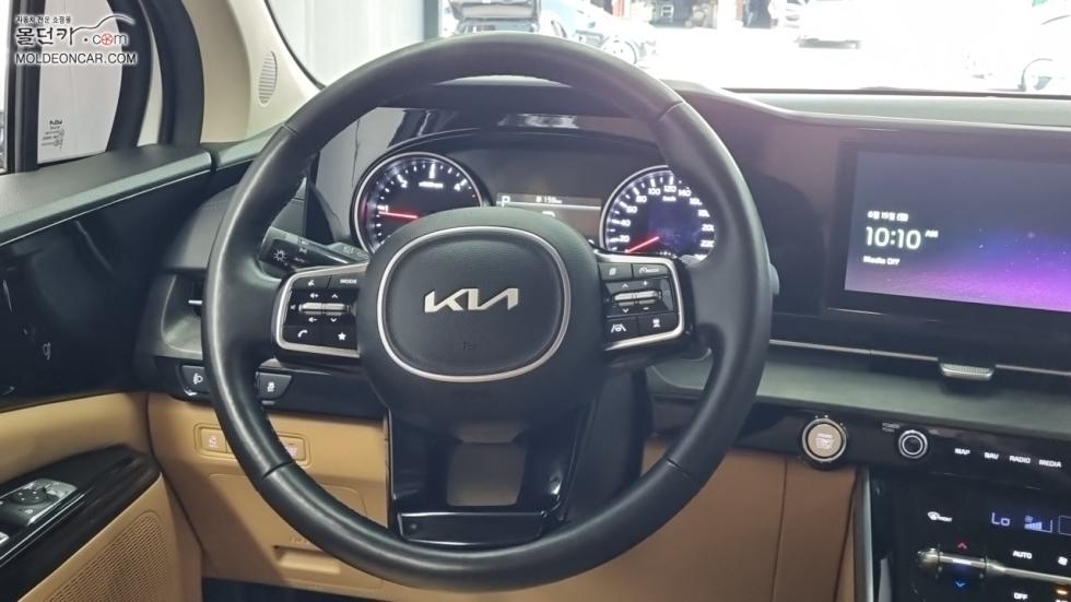 2023 - kia carnival