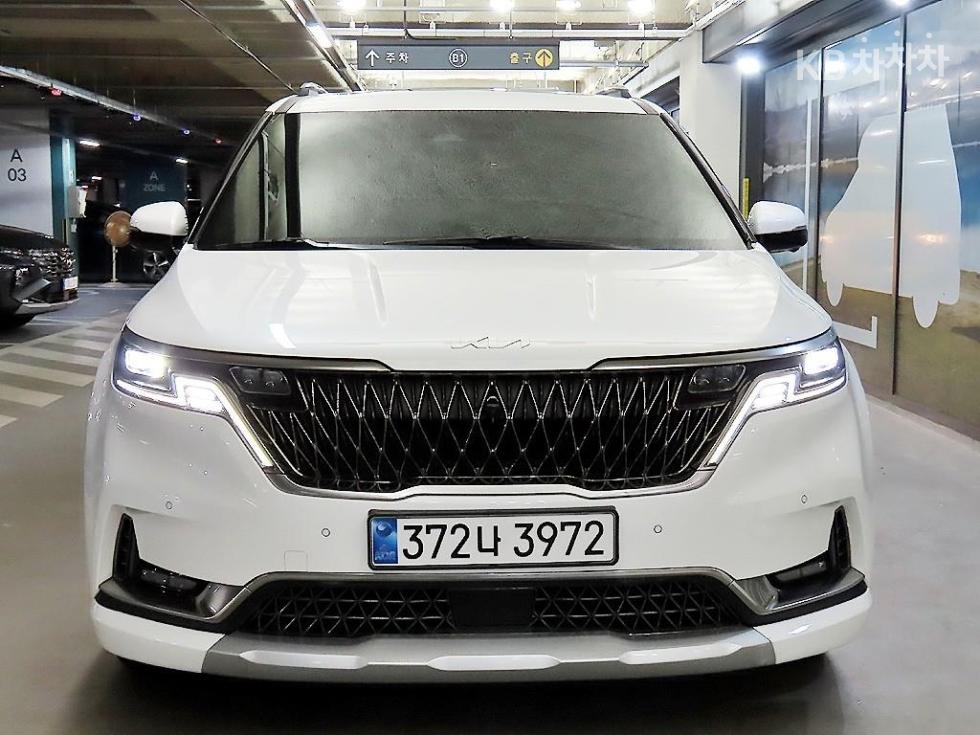 2023 - kia carnival