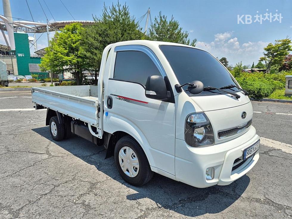2017 - kia bongo iii