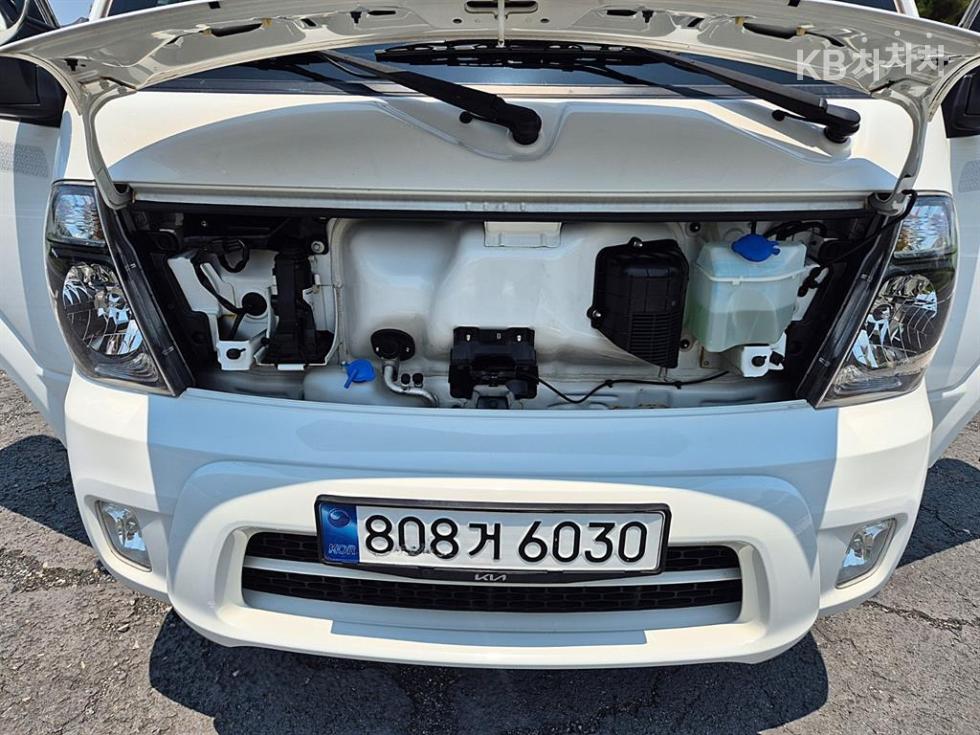 2017 - kia bongo iii
