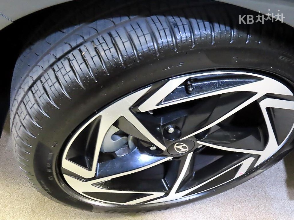 2026 (DN8) — Korean used car export from SH GLOBAL