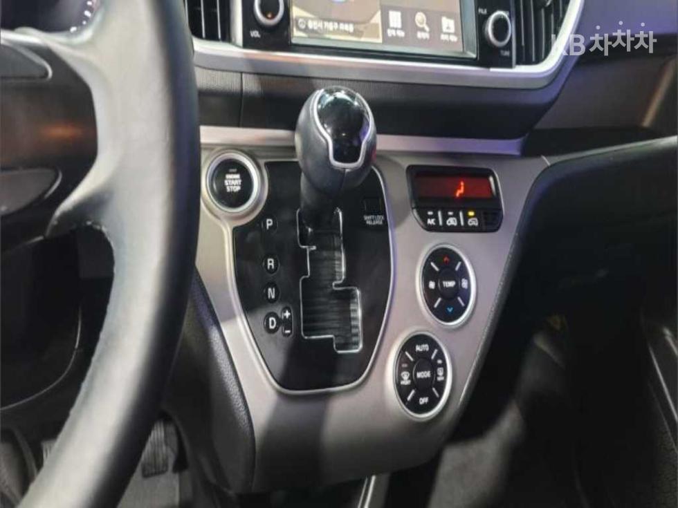 2018 - kia ray